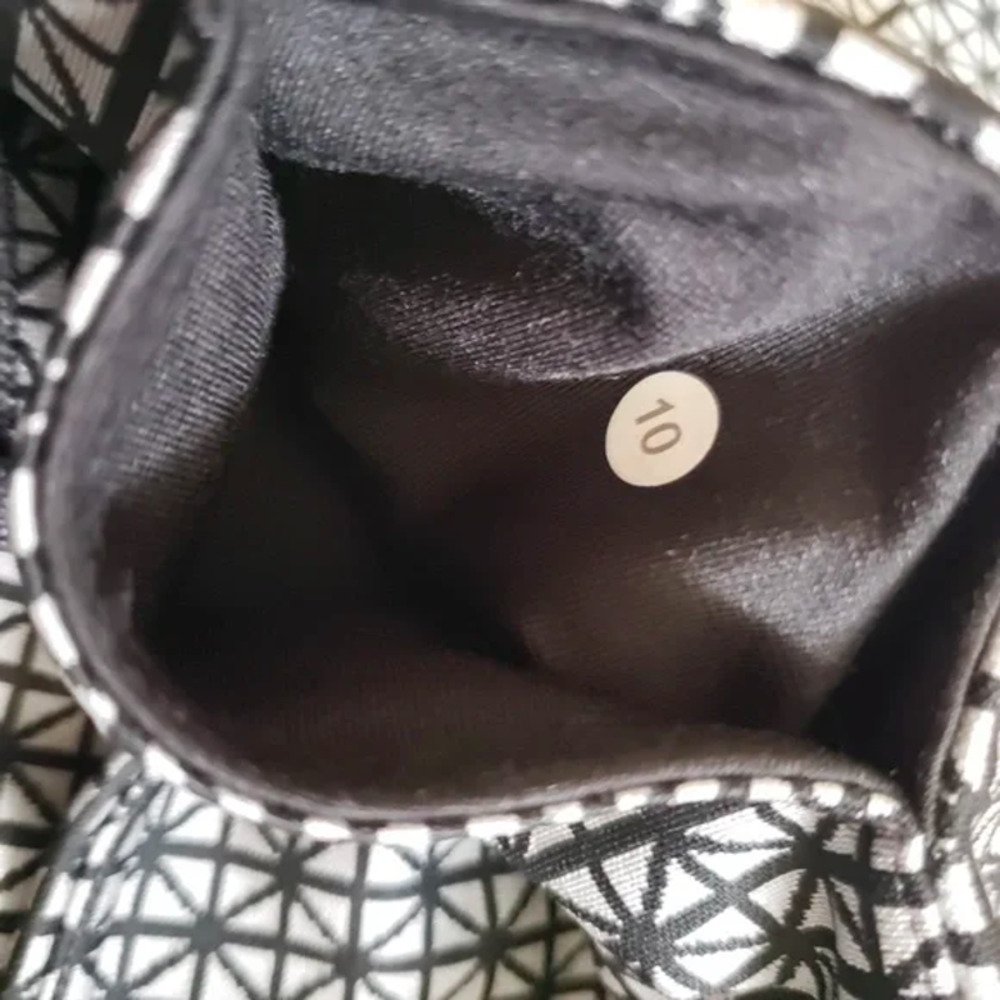 Lululemon Wunder Under Geometric Pattern Leggings… - image 6